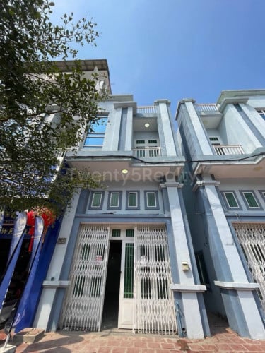ជួលក្បែរស្ពានអាកាសកប់ស្រូវ/អូឌឹម