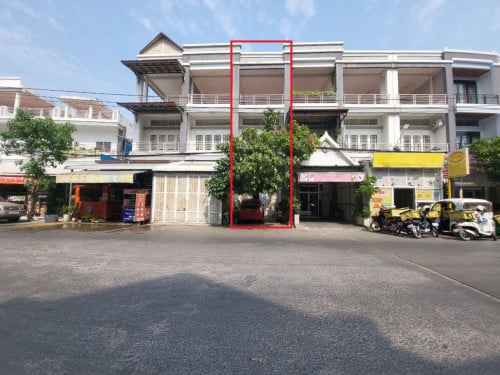๐ฆHouse Available for Urgent Sale at a Special Price (Negotiable).