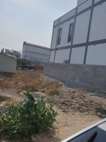 ដីលក់បន្ទាន់ ( ទីតាំងល្អ ជាប់របង់ជាមួយបូរីពិភពថ្មី គំរោងផ្លូវជាតិលេខ៣, ទល់មុខរផងចក្រសុីកូ ទីប្រជុំជន