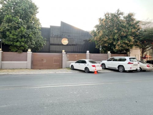 ហាងសំរាប់ជួលនៅទួលគោក ផ្លូវធំ ផ្ទះមានដេគ័រស្រាប់