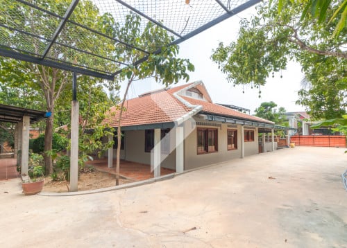 វីឡាសម្រាប់ជួលក្នុងសង្កាត់សាលាកំរើក​ ក្រុងសៀមរាប - Villa for Rent in Siem Reap, Sala Kamraeuk