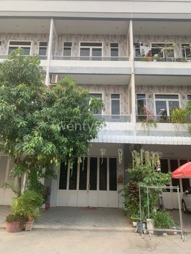 ផ្ទះជួលបុរីឈូកវ៉ា៣/ក្រាំងធ្នង់