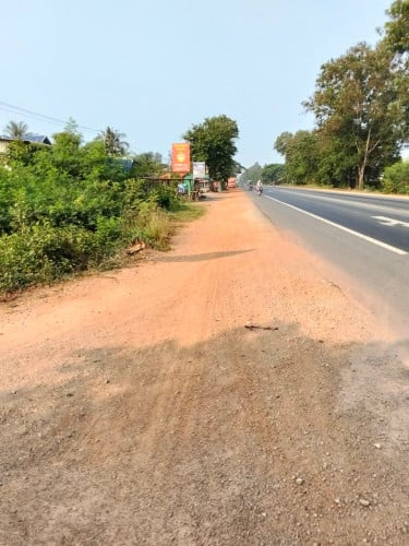 ដីលក់បន្ទាន់ជាប់ផ្លូវជាតិលេខ4 km83 / Land for Sale Along National Road4 km83 land Size:48ha