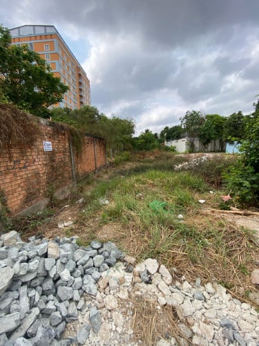 ដីលក់នៅក្បែរបុរីពិភពថ្មីផ្សារឈូកមាស