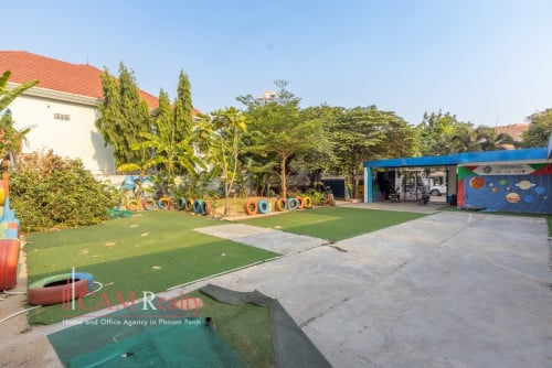 13 Room Corner Commercial Villa For Rent in Toul Kork