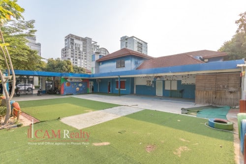 13 Room Corner Commercial Villa For Rent in Toul Kork