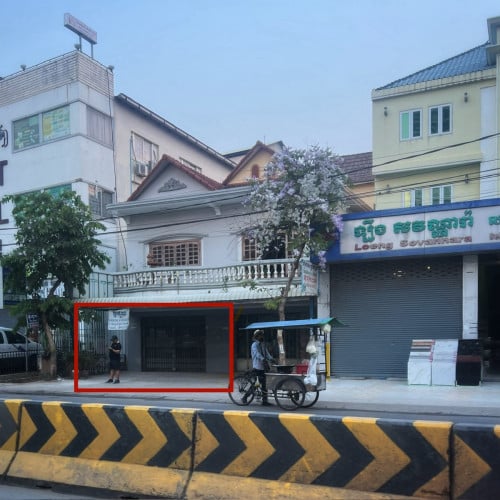 Shop House for Rent (Main Street)