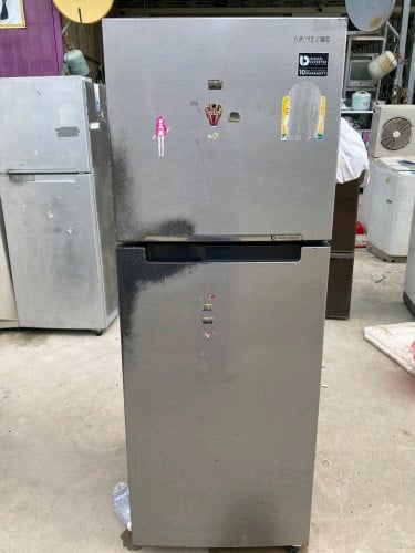 ទូទឹកកកស្អាតធំទូឡាយ