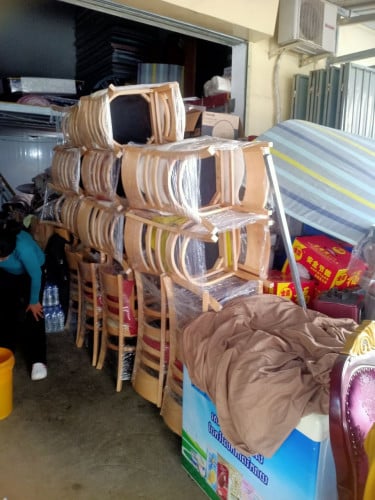 មានទទូលផ្គត់ផ្គង់គ្រឿងសង្ហារឹម ច្រើនម៉ូដ