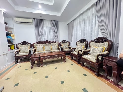 នាងនួនសុទ្អ​ ឆុតធំ