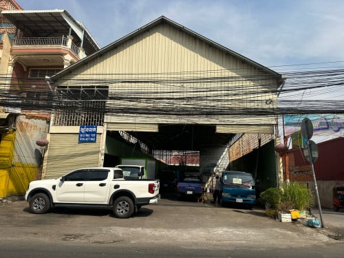 ដីលក់នៅភ្នំពេញទីតាំងល្អ លើផ្លូវធំ 14X32 ជិតបឹងកក់