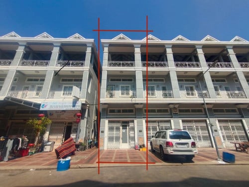 ផ្ទះលក់បន្ទាន់ បុរីវិមានភ្នំពេញ គម្រោងស្វាយប៉ាក