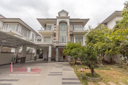 6 Bedrooms Queen Villa For Rent In Peng Huoth The Star Diamond (60M)