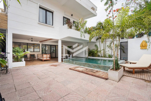 Modern 5 Bedrooms Villa for RENT in Daun Penh area with Swimming Pool