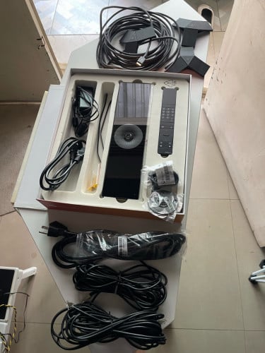 Polycom Real Presence Debut look like use in box