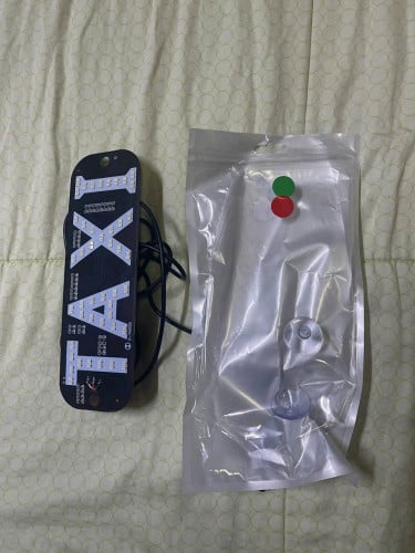 ផ្លាក់សញ្ញាTAXI ដាក់ក្នុងឡានបាន តុតុក៏បាន