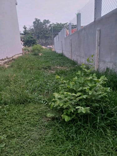 ផ្លូវ​ទៅសាលាស្រុក កណ្តាលស្ទឹង នៅជិតសាលារៀន នឹងវត្តអារម