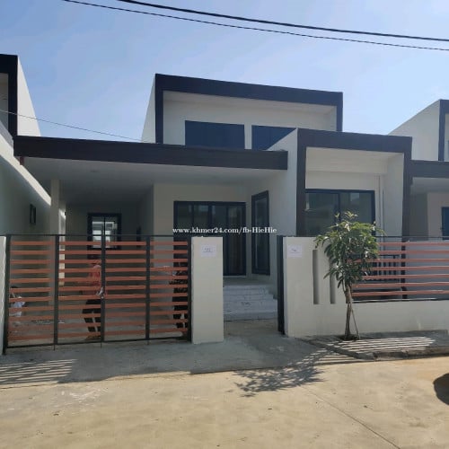 លក់ផ្ទះវីឡាលំហែថ្មីមិនដែលស្នាក់នៅ តំលៃធូរទាបជាងទីផ្សារ នៅក្រុងបាត់ដំបង