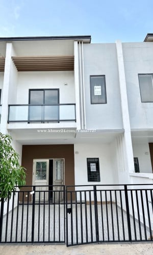 ផ្ទះលក់បន្ទាន់ខ្លាំង (ម្ចាស់ផ្ទាល់ តម្លៃចរចាបានទៀត)