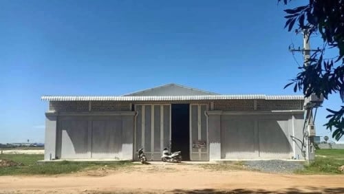 ឃ្លាំងសម្រាប់លក់ នៅទួលពង្រ ជិតផ្លូវជាតិលេខ3