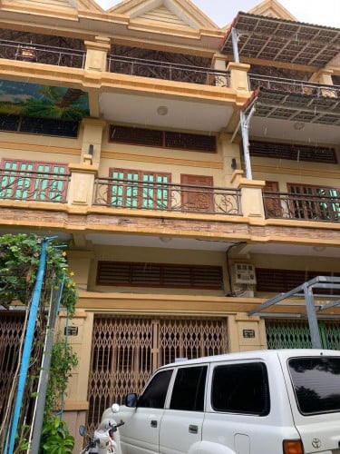 ផ្ទះល្វែងលក់ តំលៃ $119,999 ចចារ