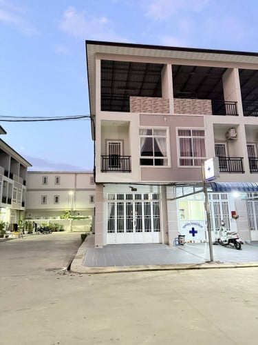 ផ្ទះលក់បុរី KIS (Borey KIS)