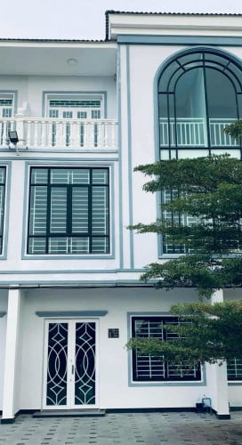 វីឡាសម្រាប់លក់ (ក្រុងតាខ្មៅ)