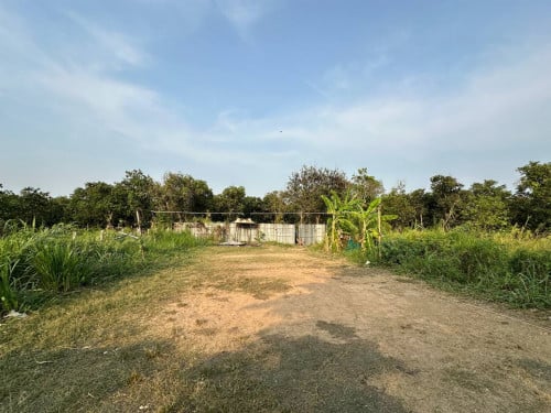 ដីលក់អរិយក្សត្រម្ចាស់ដើម 16m x 34m