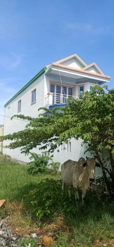 ផ្ទះលក់ជិតផ្សារបែកចាន