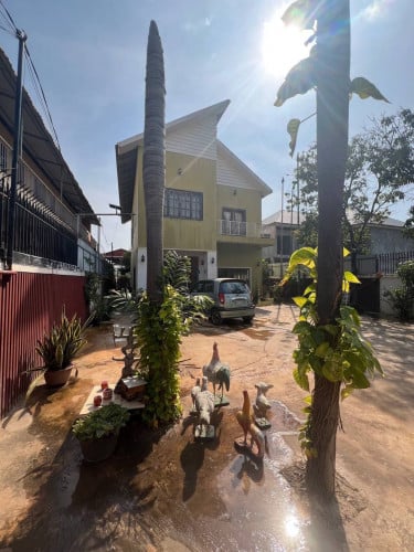 ផ្ទះវីឡាលក់ក្រោមទីផ្សារ50%នៅក្នុងក្រុងសៀមរាបចំងាយ500មពីផ្សារចាស់