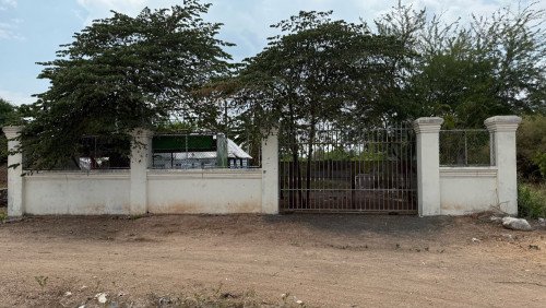 ដីលក់