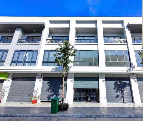 ផ្ទះអាជីវកម្ម (Shop House​AM) សម្រាប់ជួល​ ជីបម៉ុង6A Shop House for Rent