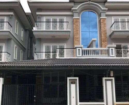 Brand New Villa Twin For SALE!!