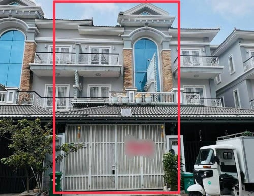 URGENT-VILLA TWIN FOR SALE