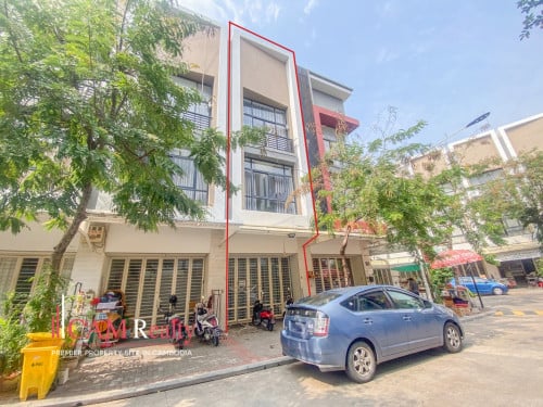 4 Bedrooms Shophouse For Rent In Peng Huoth Beoung Snor