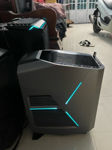 Desktop Dell Alienware Aurora R8, Intel(R) Core(TM) i7-8700, RAM 16GB, NVIDIA GeForce RTX 2080 8GB