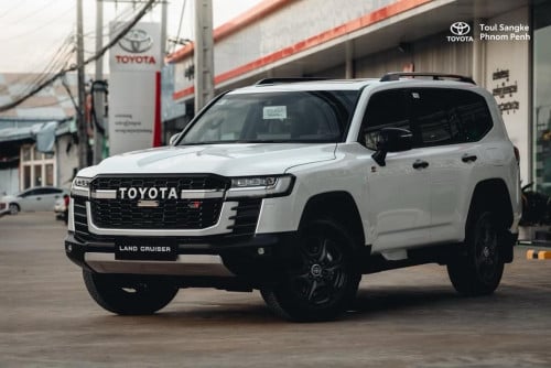 Land crusier GR sport 2025 ស្តុករហ័ស