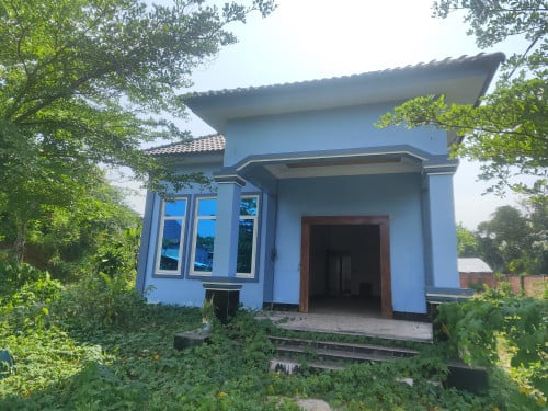 🏦House Available for Urgent Sale at a Special Price (Negotiable).