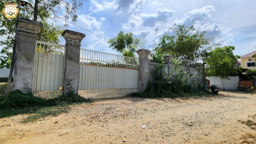 ដីកែងលក់តម្លៃល្អនៅភ្នំពេញថ្មី