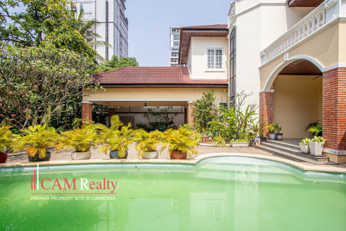 5 Bedroom Villa For Rent in Toul Kork
