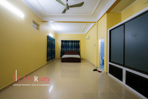 9 Bedroom Commercial Villa For Rent in Toul Kork