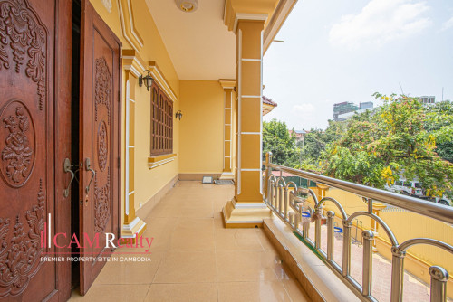 9 Bedroom Commercial Villa For Rent in Toul Kork