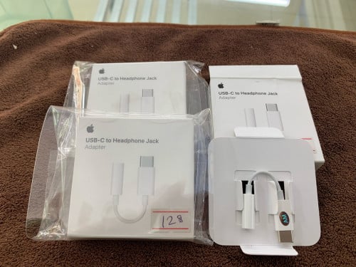 ឌុយ តកាស USB-C to Audio