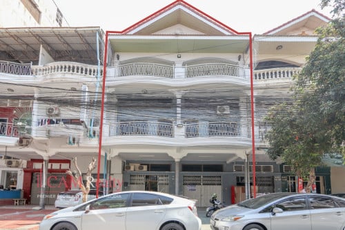 9 Bedroom Shophouse For Rent in Toul Kork