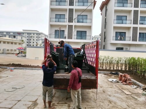 ឡានជួលដឹកឥវ៉ាន់រើផ្ទះ