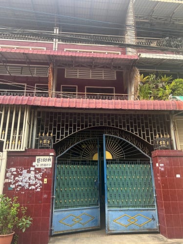 ផ្ទះលក់នៅចំតំបន់រកសុី