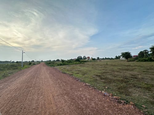 ដីសម្រាប់លក់