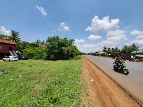 ដីលក់នៅលើផ្លូវជាតិលេខ៦/Land for sale Highway #6