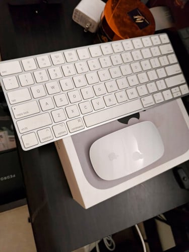 MacMini M2 - 8- 256gb + Magic Mouse 2 + Magic Mouse