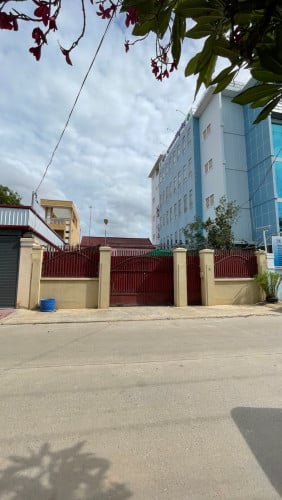 ដី 12 x 30 ផ្លូវធំ ភ្នំពេញថ្មីសំរាប់លក់